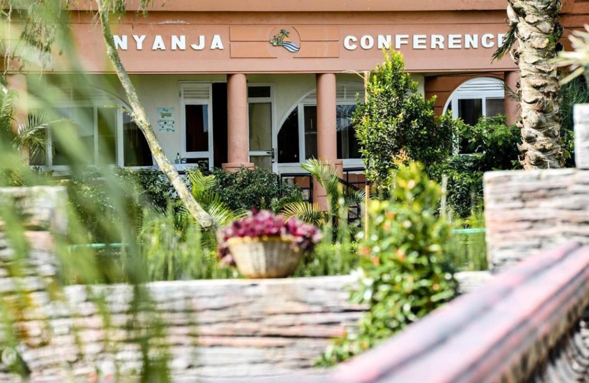 Country Lake Resort Garuga Entebbe Exterior photo